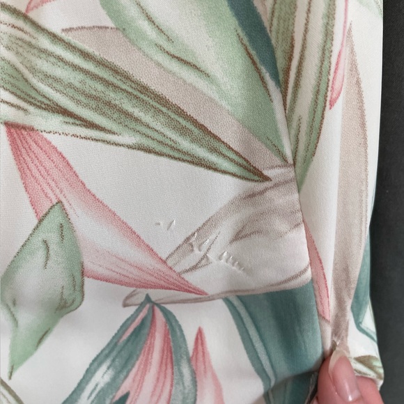 Lulu’s Thriving Moment White Floral Print Puff Sleeve Cutout Midi Dress, Medium - Picture 5 of 16